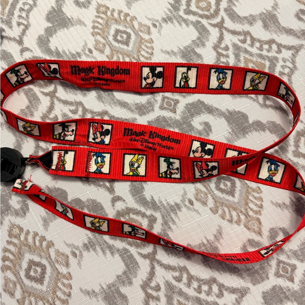 1997 Walt Disney World Magic Kingdom "Laso" lanyard